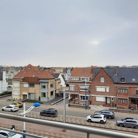 Ferienwohnung Premium Holidays - Charming Studio Sparrow Near The Beach Of Koksijde Exterior foto