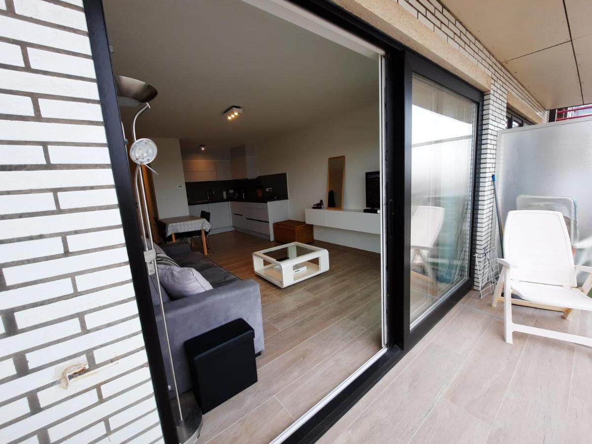 Ferienwohnung Premium Holidays - Charming Studio Sparrow Near The Beach Of Koksijde Exterior foto